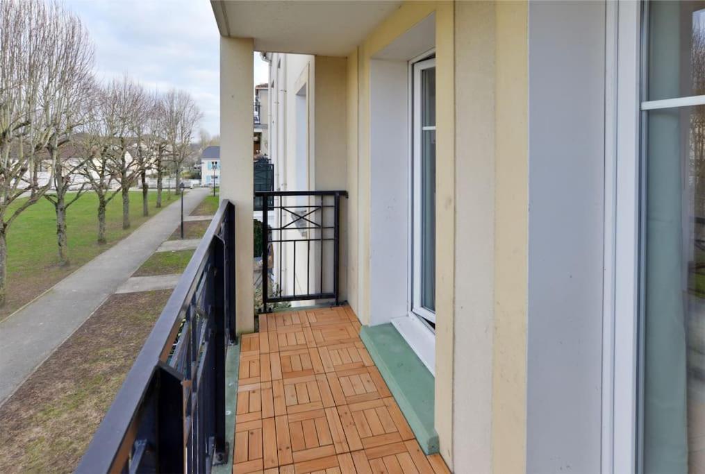 Sesame Duplex Disneyland Paris Netflix 6 Personnes Et 1 Bebe Avec Parking Apartment Bailly-Romainvilliers Bagian luar foto
